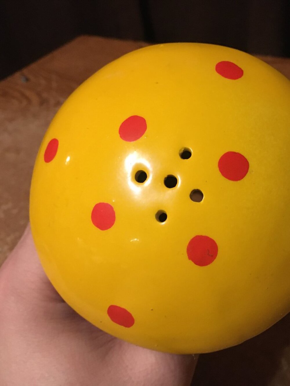 LARGE 5" CERAMIC MUSHROOMS SALT & PEPPER SHAKERS YELLOW RED DOTS - Picture 6 of 10